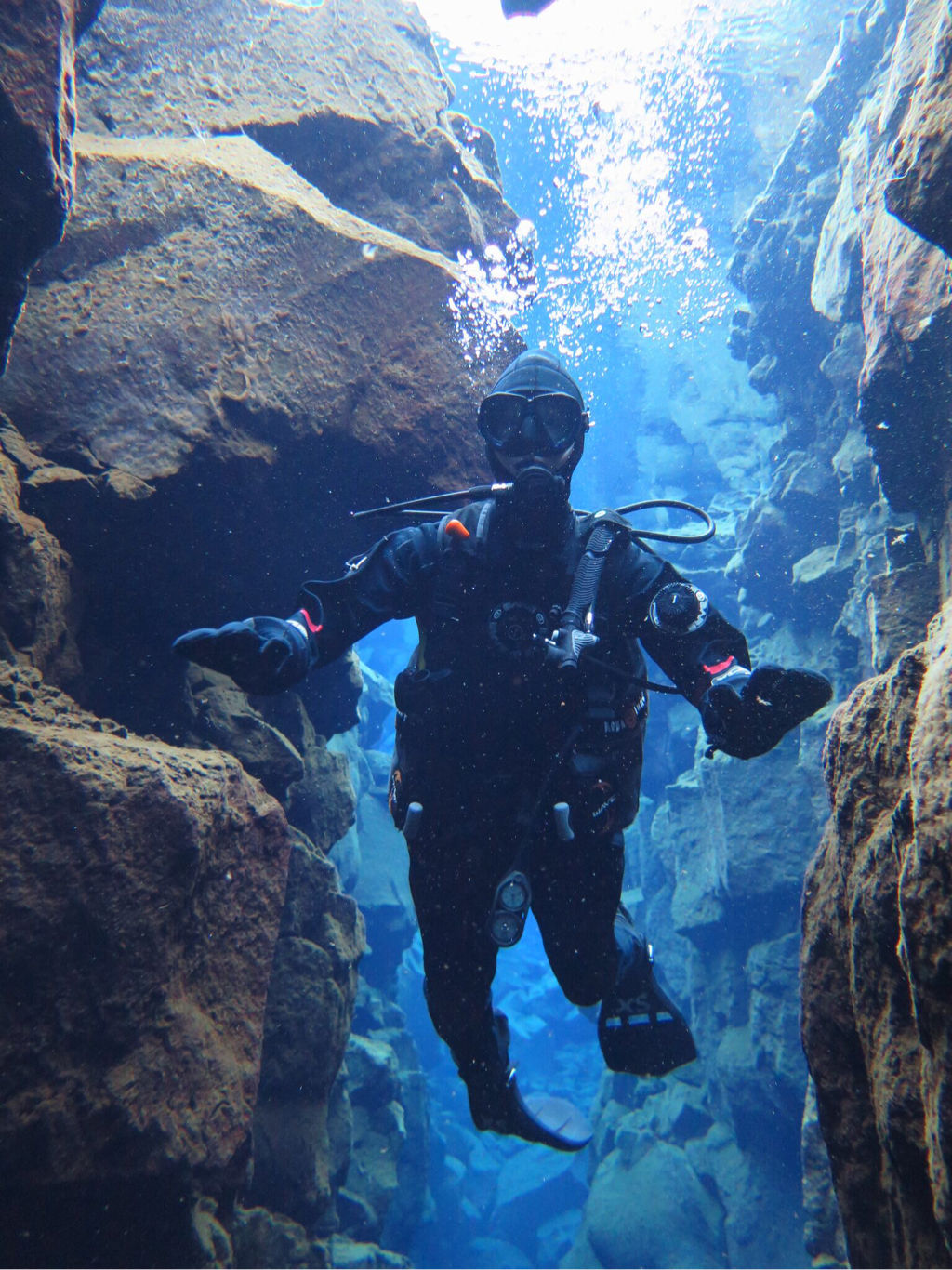 Silfra Diver between the fissure